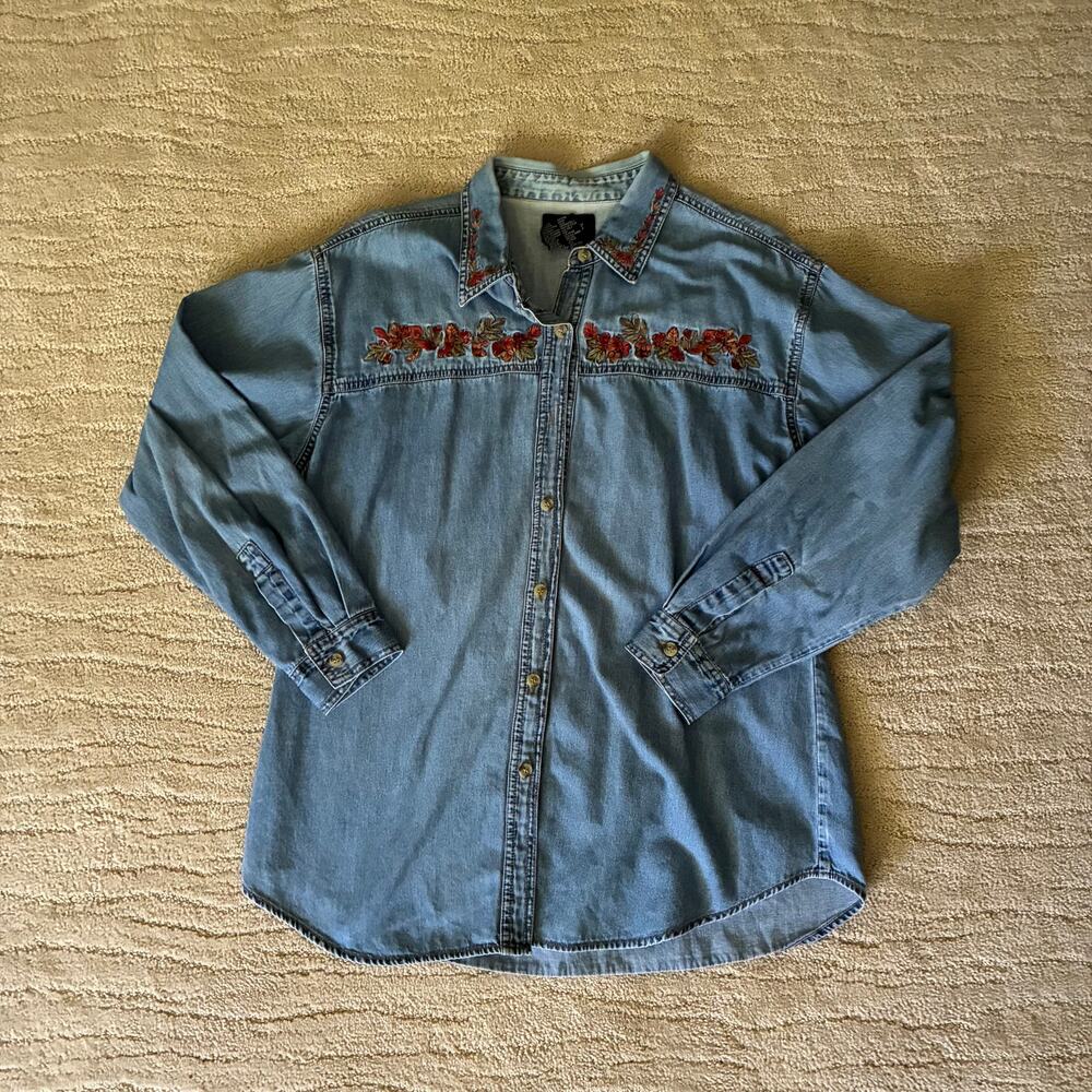 Vintage 90s Solutions Women's XL Chambray Fall Leaf Embroidered Button Down